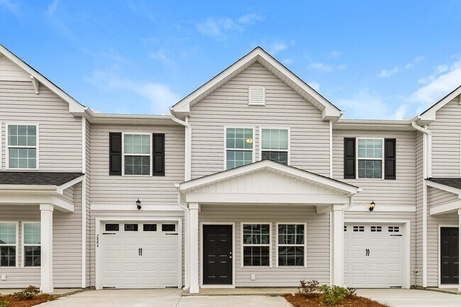 Building Photo - 2800 Summer Townes Wy