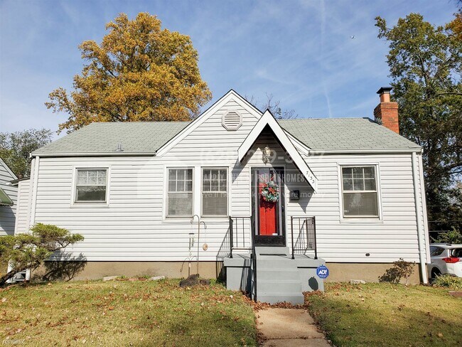 2 br, 2 bath House - 7133 Seymour Dr - - 2 br, 2 bath House - 7133 Seymour Dr -