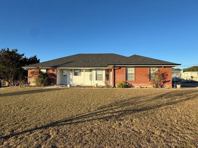 Building Photo - Charming 3-bedroom, 2-bath home offering peaceful country living on just under an acre.