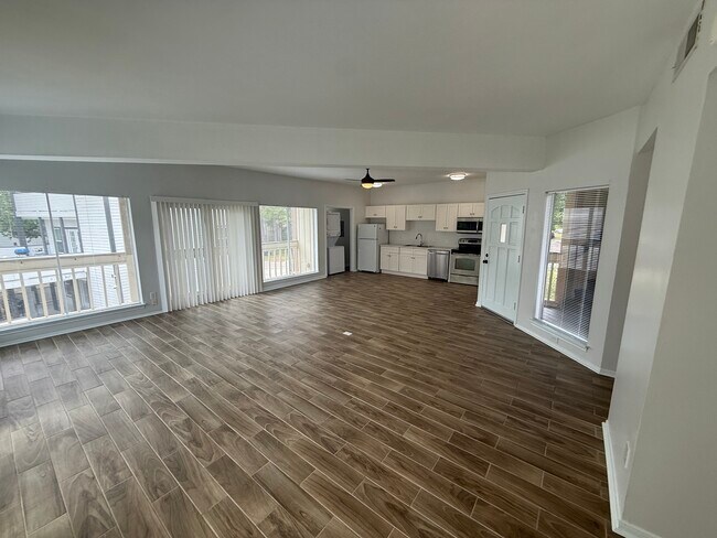 Photo - April Villas Triplex Unit B