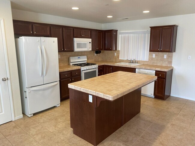 Photo - 467 Descanso Bay Ct