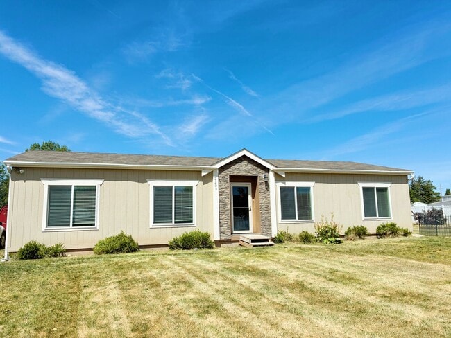Photo - Beautiful 3 Bed, 2 Bath Home in Idaho Falls, Idaho!
