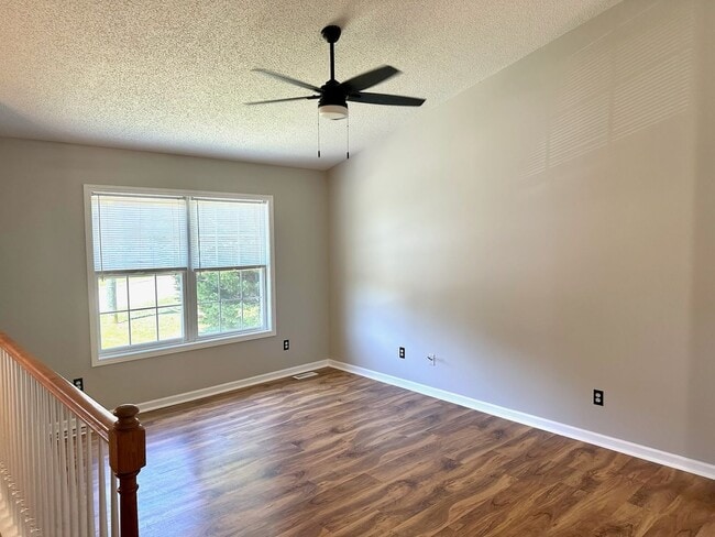 Photo - FALL SPECIAL! 3 bed/2bath in Jonesborough,...
