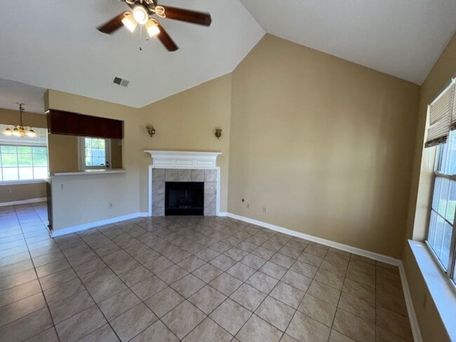 Photo - Renovated 3 Bedroom 2 Bath Home for Rent!!