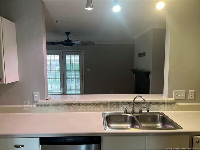 Photo - 331 Bubble Creek Ct Unidad #7