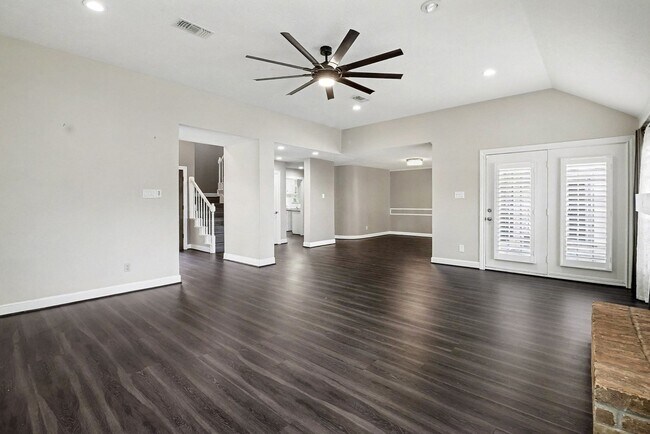 Photo - 1402 Copperfield Ct