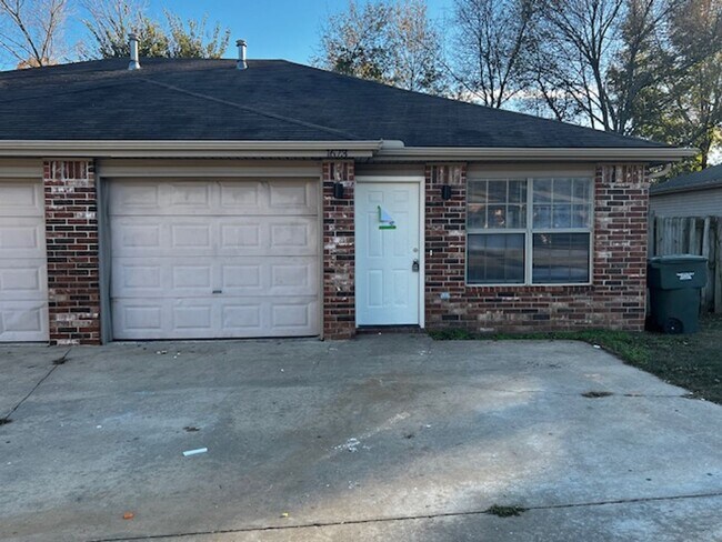 Photo - 1673-1675 E. Evalyn Circle Unit EVALYN 1673-1