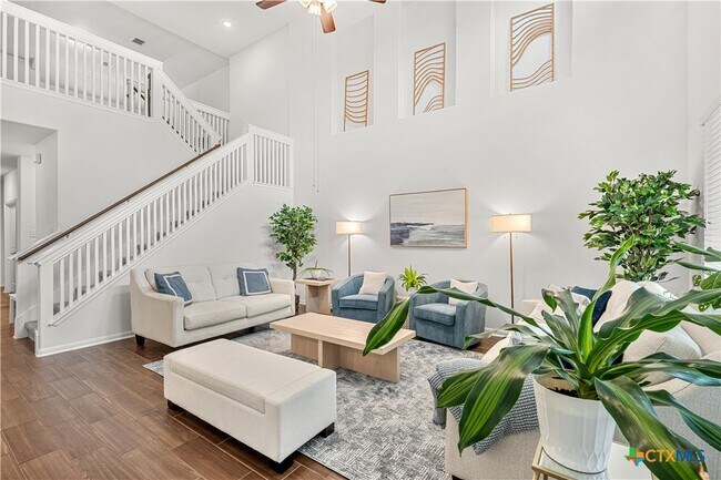 Photo - 112 Alpen Ct