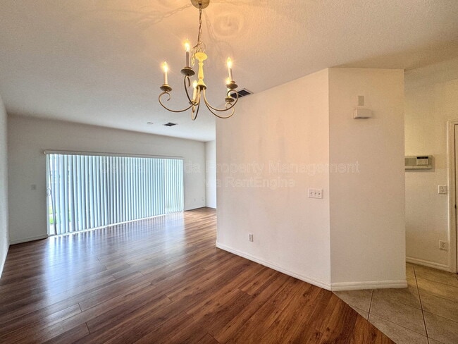 Photo - 10735 Savannah Wood Ct