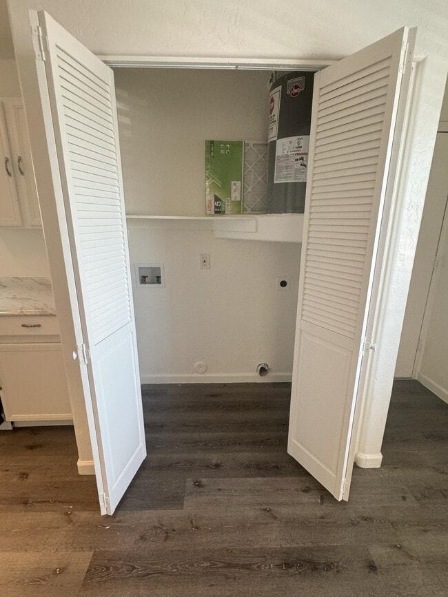 1449 E Taylor St Unit 1