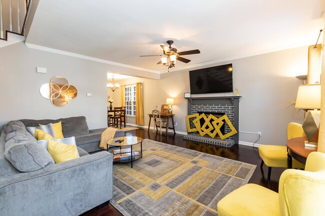 Photo - 6107 Highcastle Ct