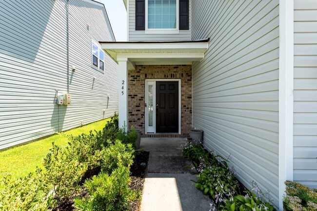 Photo - 245 Swamp Creek Ln