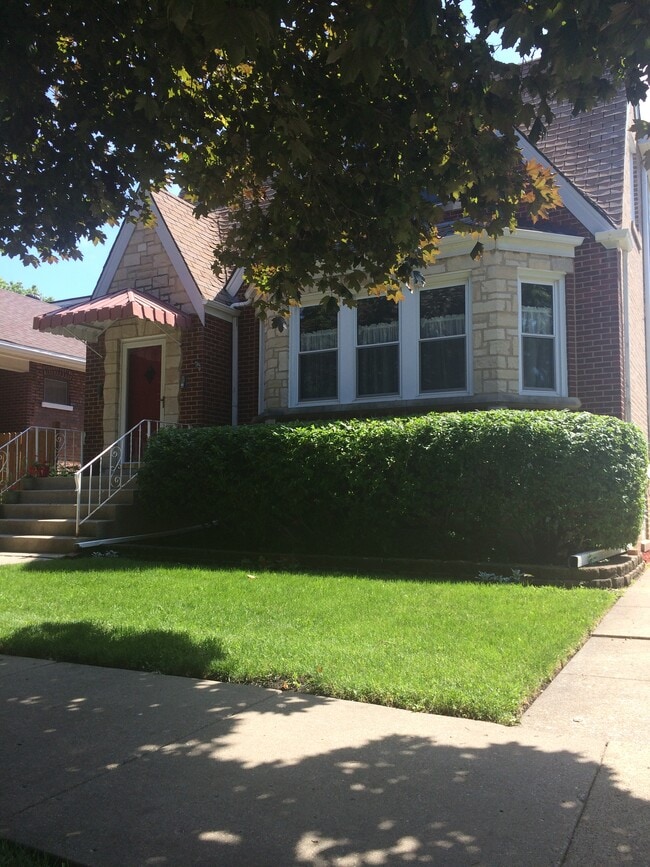 Photo - 711 N 11th Ave Unit 1