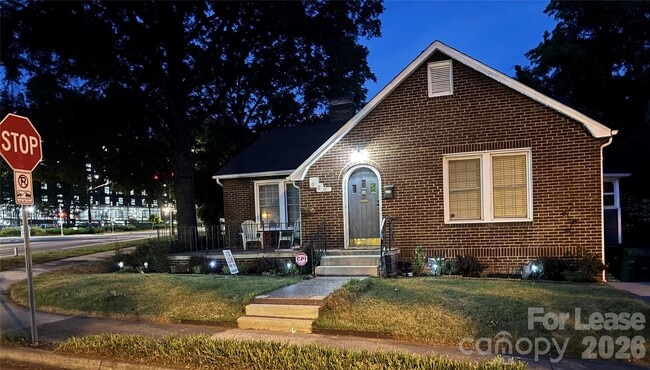 Building Photo - 223 Victoria Ave