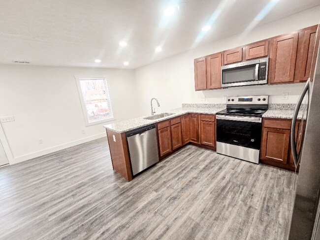 Photo - 118 Ivy Trce Unidad A