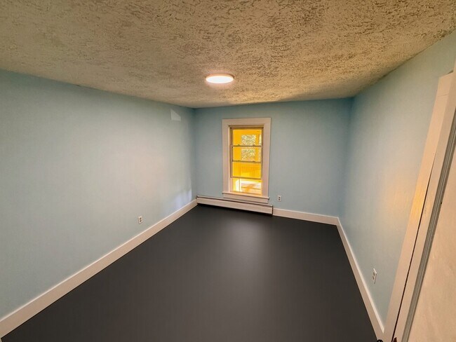 50 N Main St Unit 6