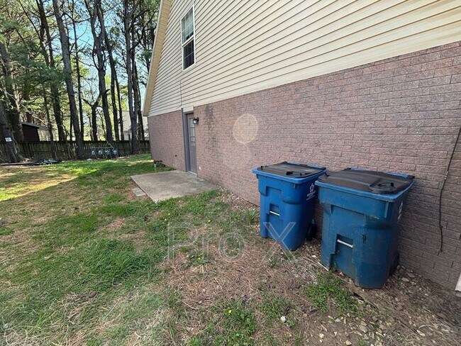 Photo - 3403 SW Victoria Pl Unit Apt 1