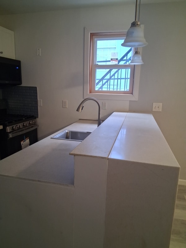 Photo - 112 S 6th St