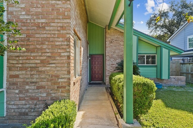Photo - 7715 Candlegreen Ln