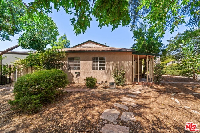 Photo - 6057 Morella Ave