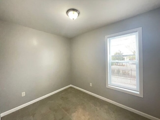 Photo - 374 Amory St Unit #3