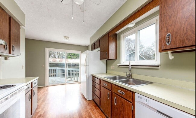 Photo - 2303 Main St Unit 2303