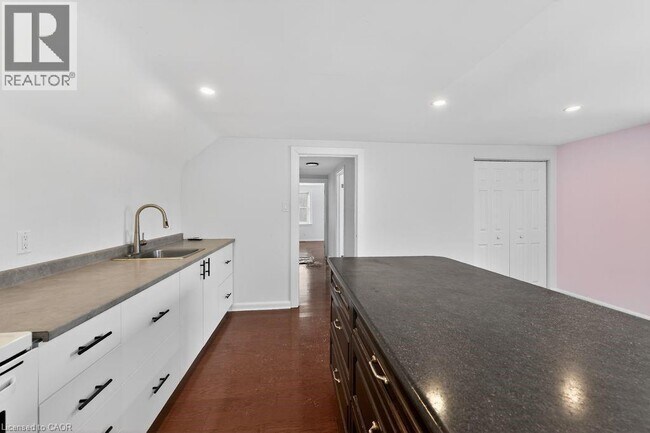 Photo - 2657 Binbrook Rd