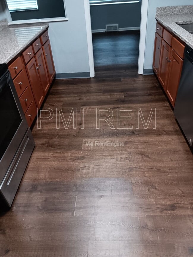 Photo - 16025 Van Aken Blvd Unit 206