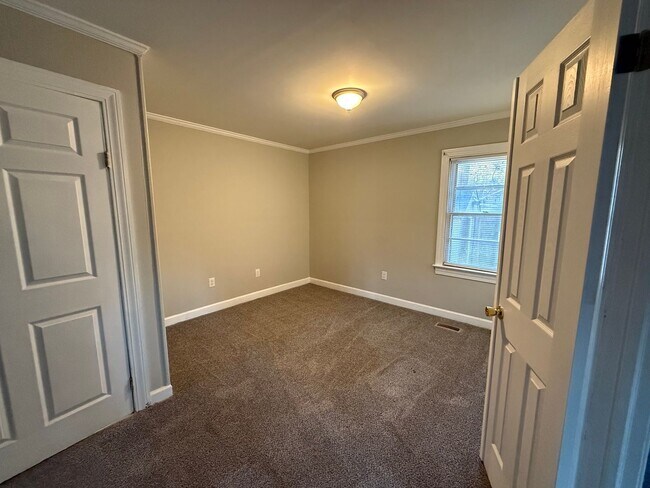 Photo - 208 Anderson St Unidad B