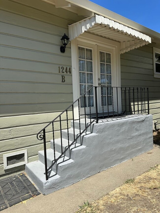 Adorable 1 bedroom 1 bath close to Downtow... - Adorable 1 bedroom 1 bath close to Downtow... House