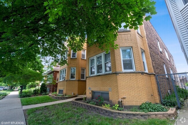 Building Photo - 3744 N Whipple St Unit 2 Rental