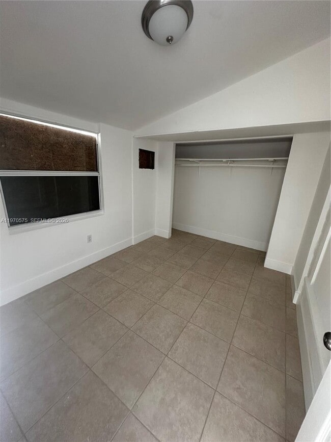 Photo - 1919 SW 2nd St Unit c