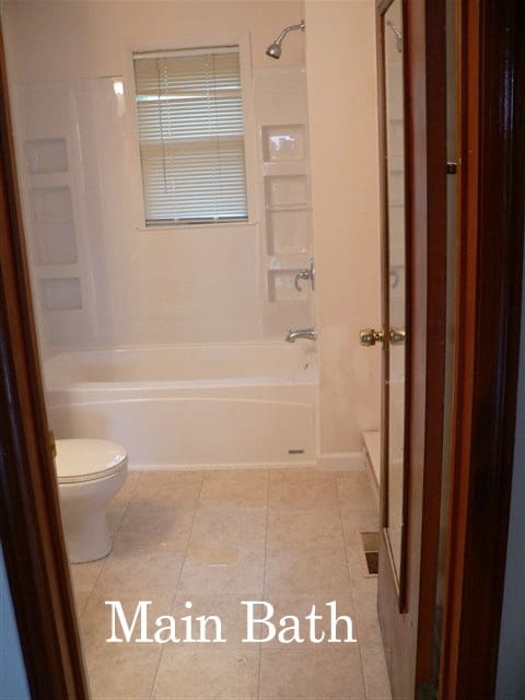 Photo - 431 W 8th St