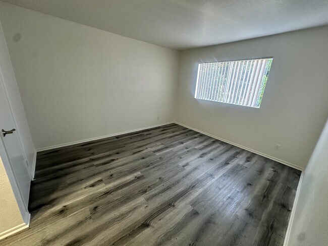 15009 Moorpark St Unit 308