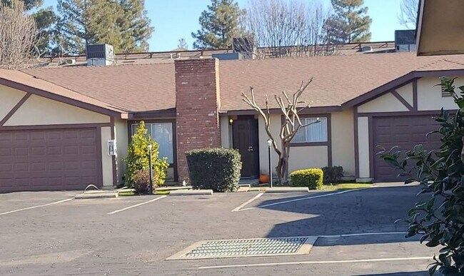 Photo - 1114 N Gem St Unit 1114 Gem