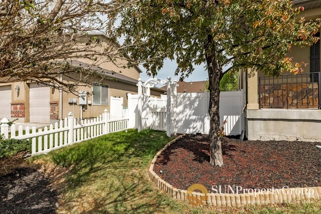 Photo - Beautiful Basement  Apartment In Riverton!