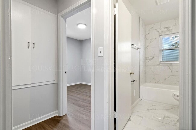 Photo - 3107 Iris Way