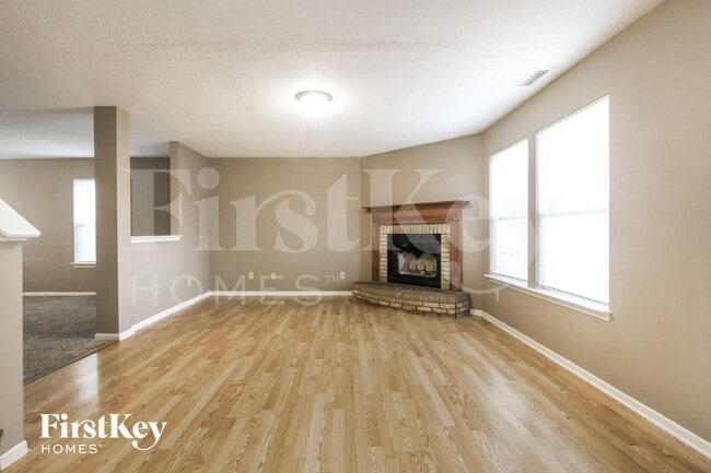 Photo - 2315 Summerwood Ln