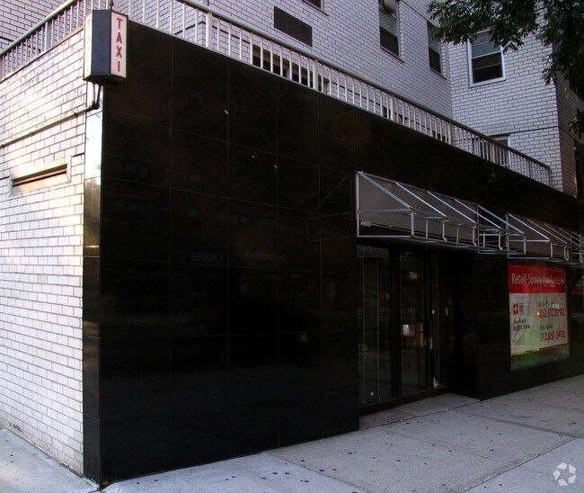 Photo - Stewart House Apartments