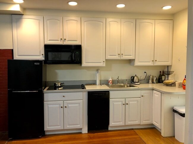 Photo - 115 Beacon St Unit 2