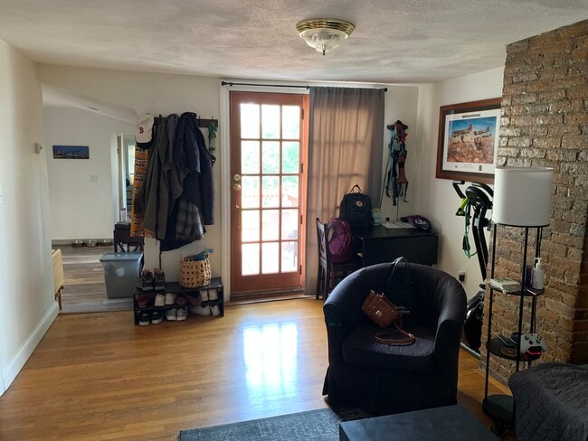 Photo - 10 Saint Martin St Unit 2