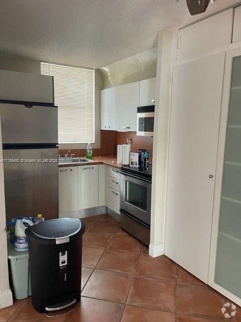 Building Photo - 1801 S Treasure Dr Unit 412 Rental