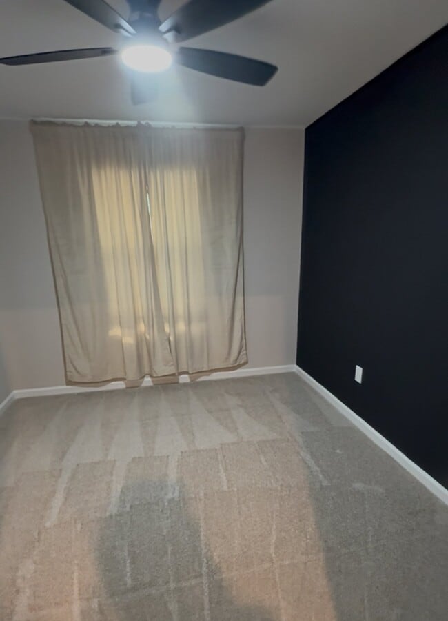 Photo - 2756 Camellia Flower St