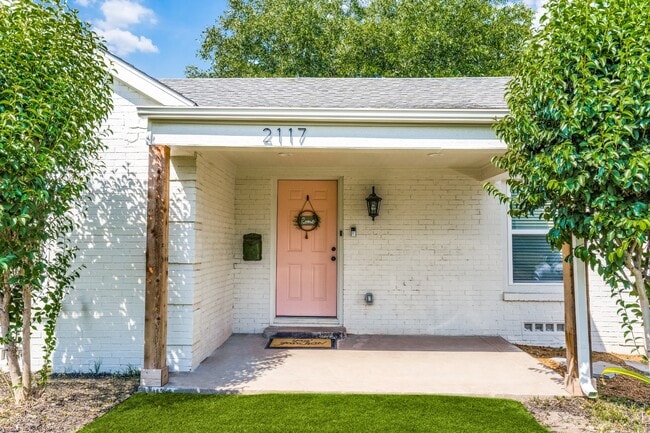 Photo - 2117 Berwick Ave Casa