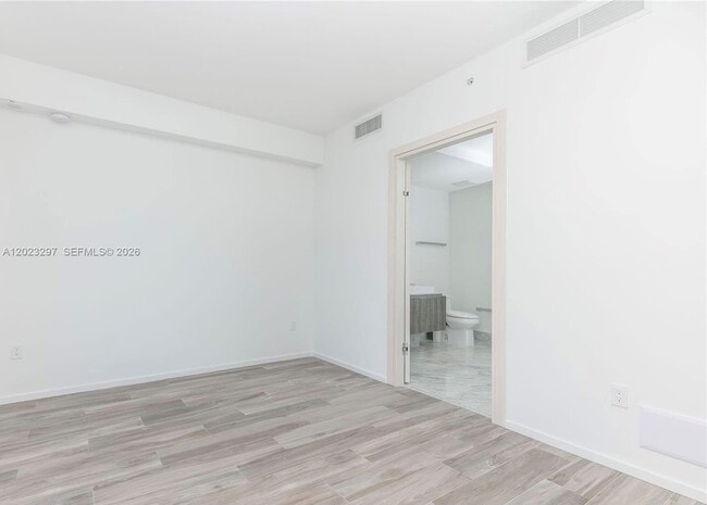 Photo - 801 S Miami Ave Unidad 4104
