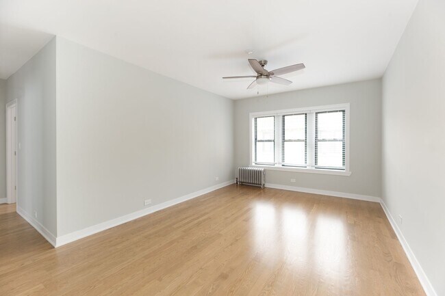 Photo - 4826 N Wolcott Ave Unit 1