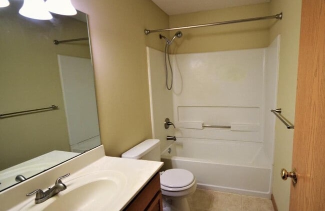 Photo - 9064 Scarlet Globe Dr