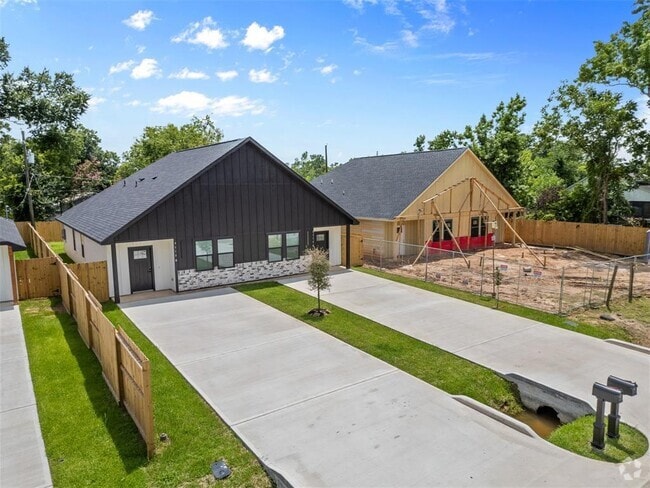 Building Photo - 9110 Everglade Dr Unit B Rental