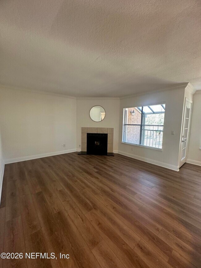 Photo - 935 Seashell Ln