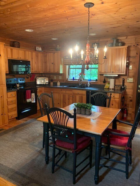 Photo - 129 Player Ln